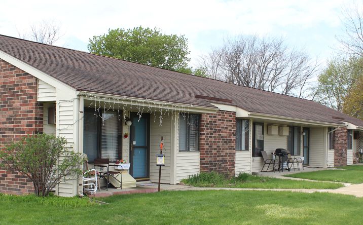 image of property at 355 E ELDORA RD Hudson IA 50643-2186