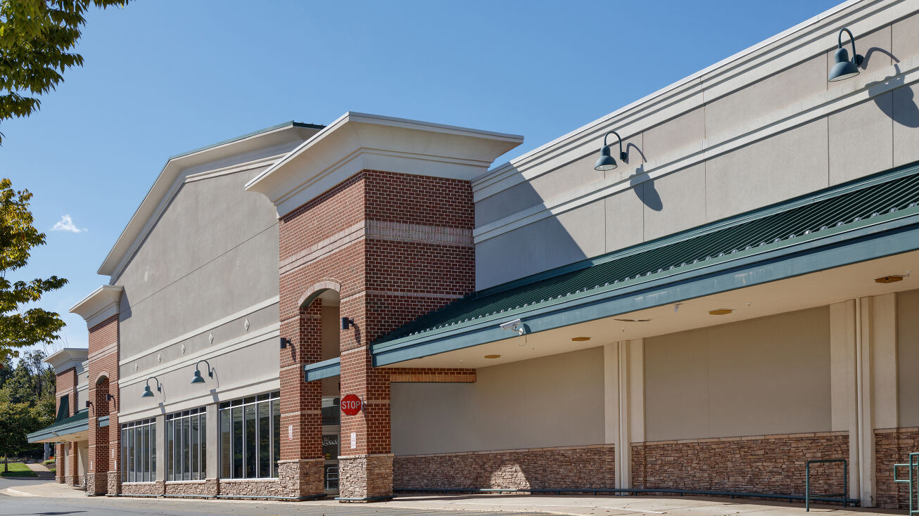 7581 Somerset Crossing Dr, Gainesville, VA 20155