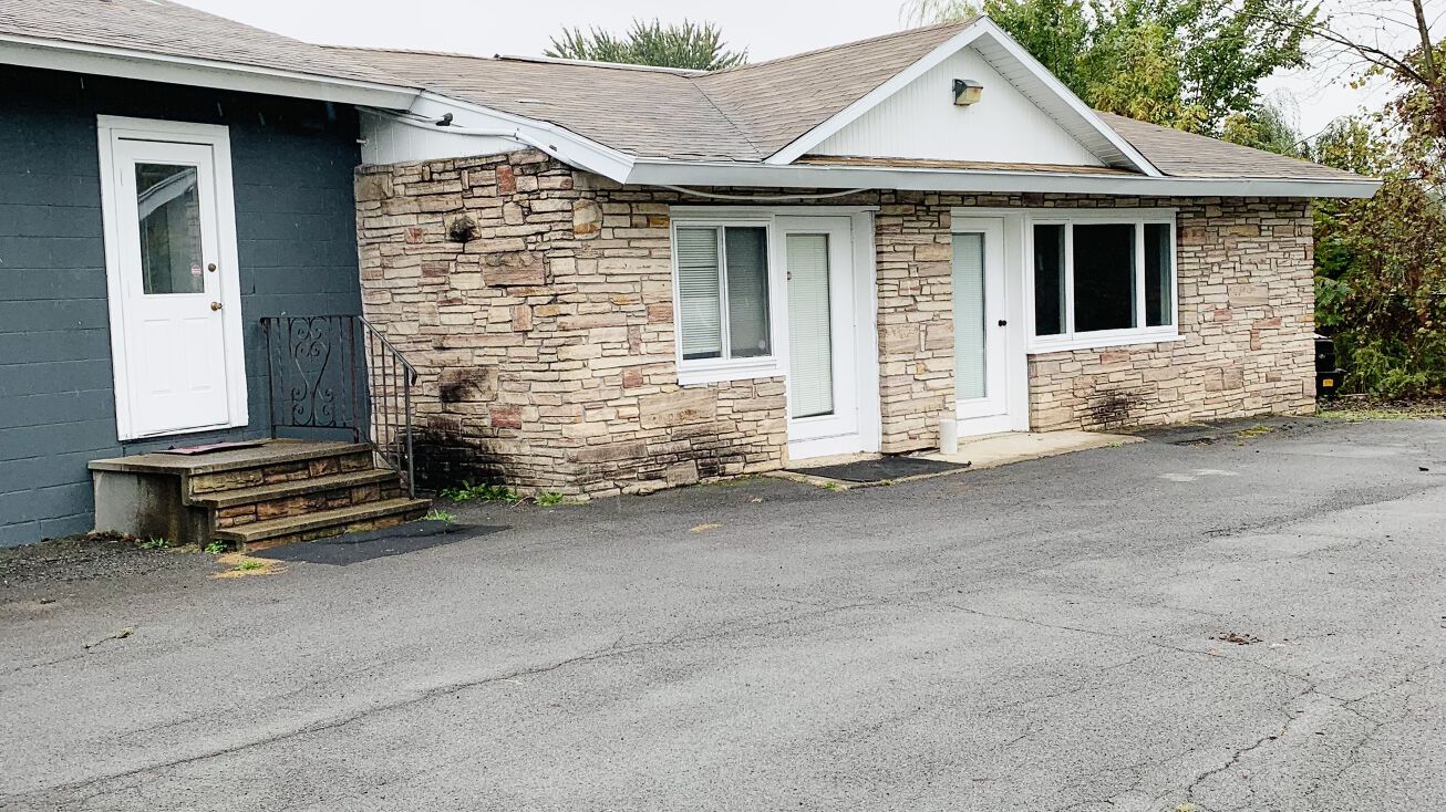 7246 State Fair Blvd, Syracuse, NY 13209