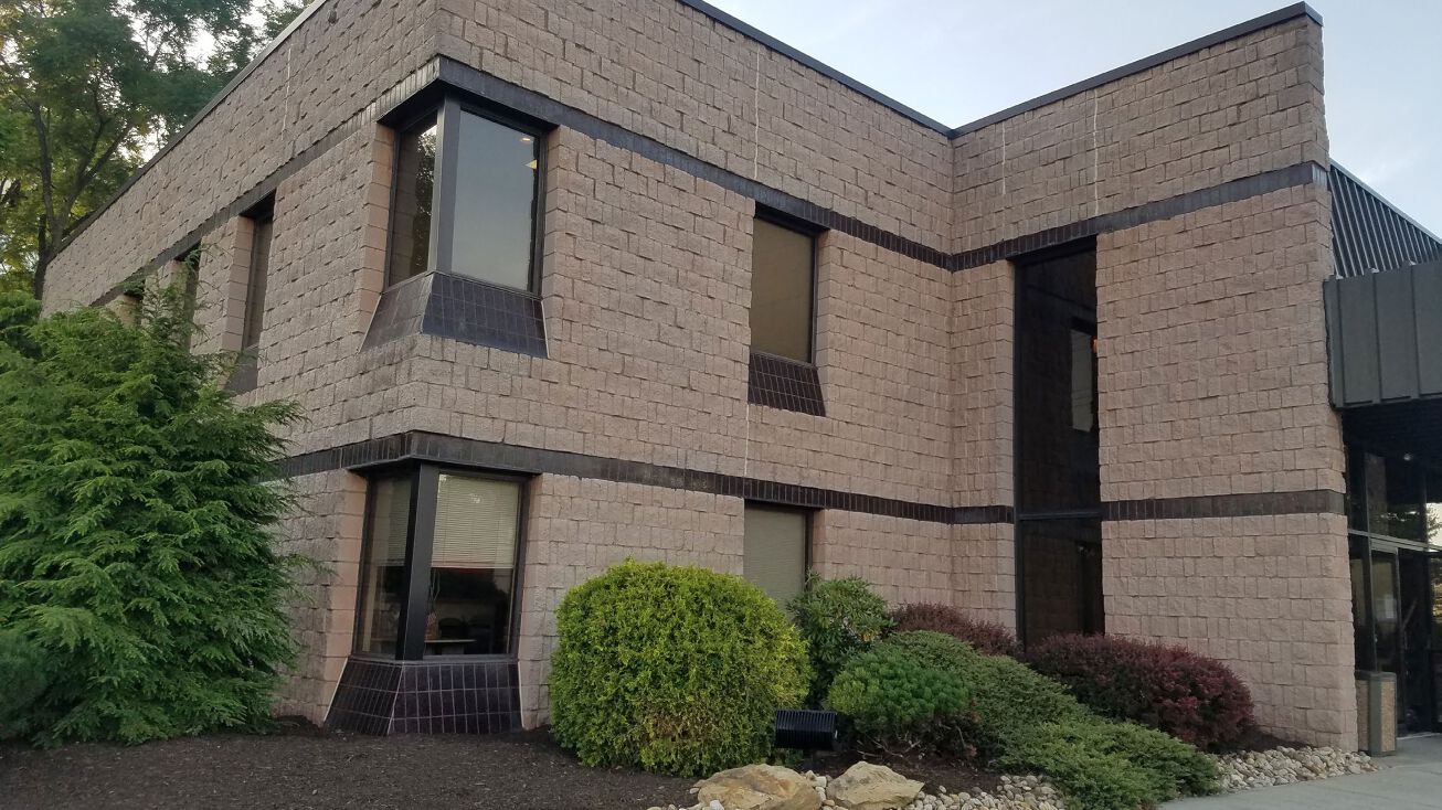 6200 Steubenville Pike, McKees Rocks, PA 15136 Office Property for