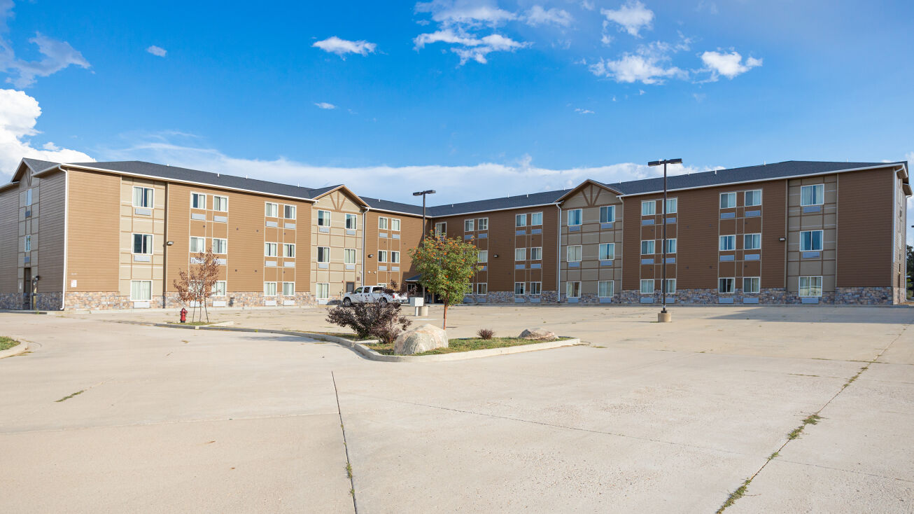 1167 14th St W, Dickinson, ND 58601