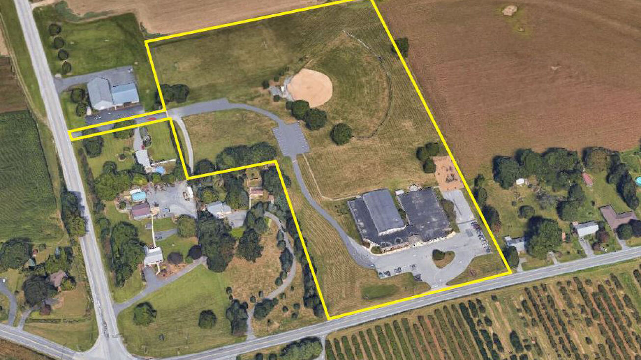 393 Long Lane, Lancaster, PA 17603