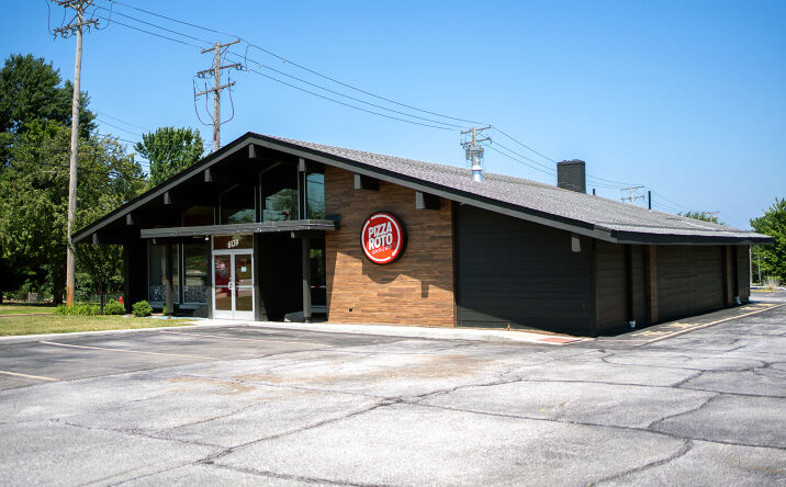 Pictures of Retail property located at 6139 Wilson Mills Rd, Highland Heights, OH 44143 for comps - image #1