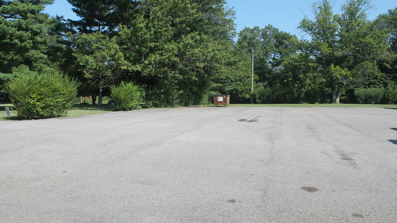 16 Presley Park Dr, Makanda, IL 62958