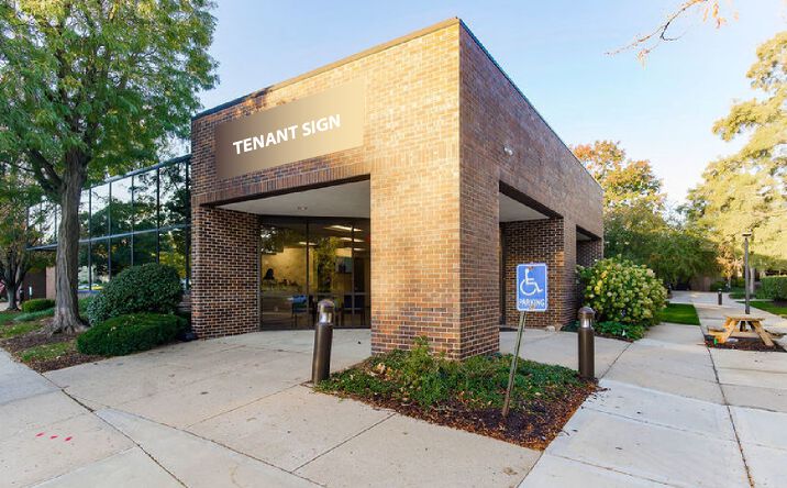 Pictures of Office property located at 5320 College Blvd, Overland Park, KS 66211 for sales - image #1