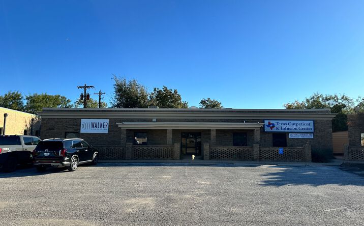 Pictures of Office property located at 2225 S Danville, Abilene, TX 79605 for sales - image #1