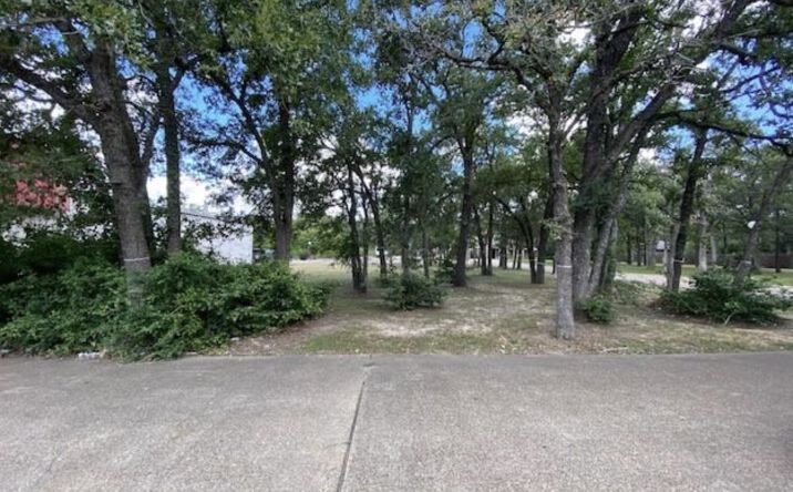 Pictures of Multifamily, Land property located at 1308 W Villa Maria Rd, Bryan, TX 77801 for sales - image #1