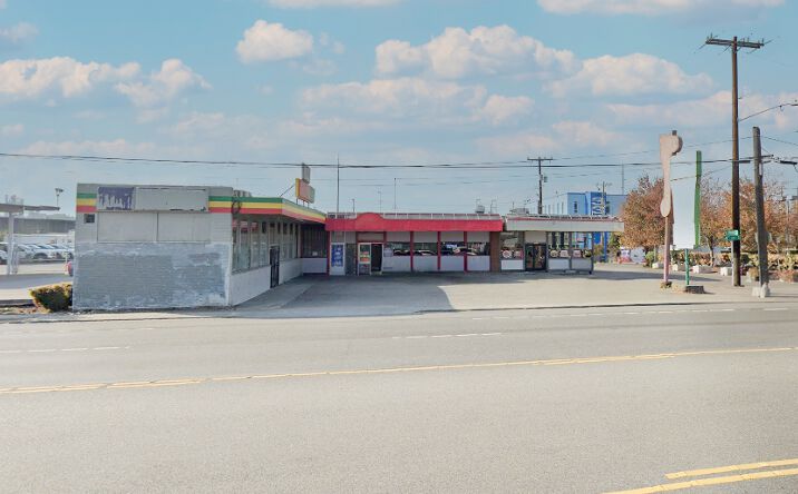 Pictures of Retail property located at 3401 4th Ave S, Seattle, WA 98134 for sales - image #1