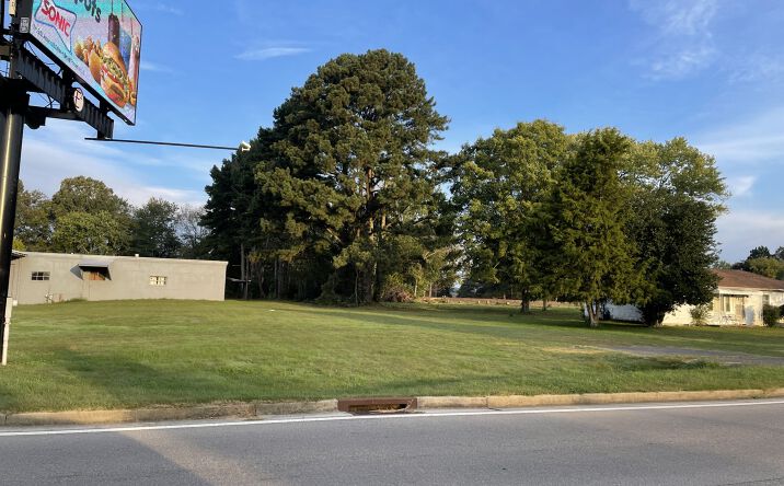 Pictures of Special Purpose property located at 309 N Military St, Loretto, TN 38469 for sales - image #1