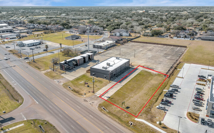 Pictures of Land property located at 4110 Houston Highway, Victoria, TX 77901 for sales - image #1