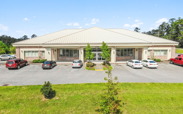 Pictures of Office property located at 4300 Leisure Time Dr, Diamondhead, MS 39525 for comps - image #1