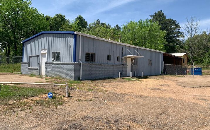 Pictures of Industrial property located at 920 E McDowell Rd, Jackson, MS 39204 for sales - image #1