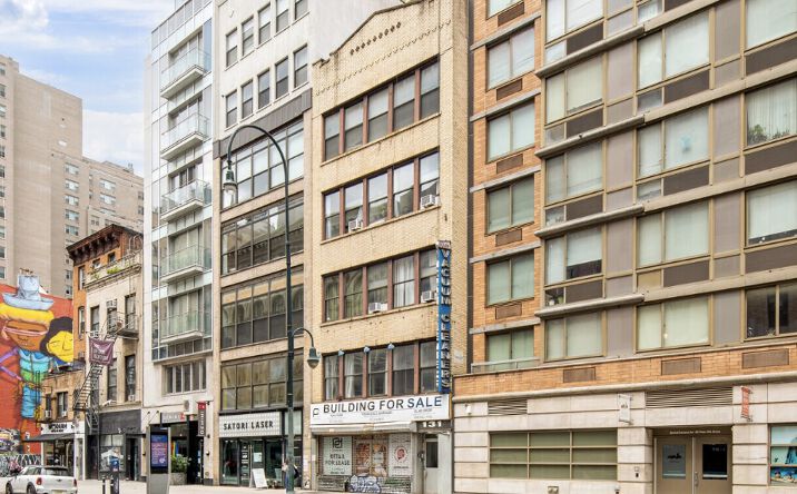 Pictures of Mixed Use property located at 131 W 14th St, New York, NY 10011 for sales - image #1