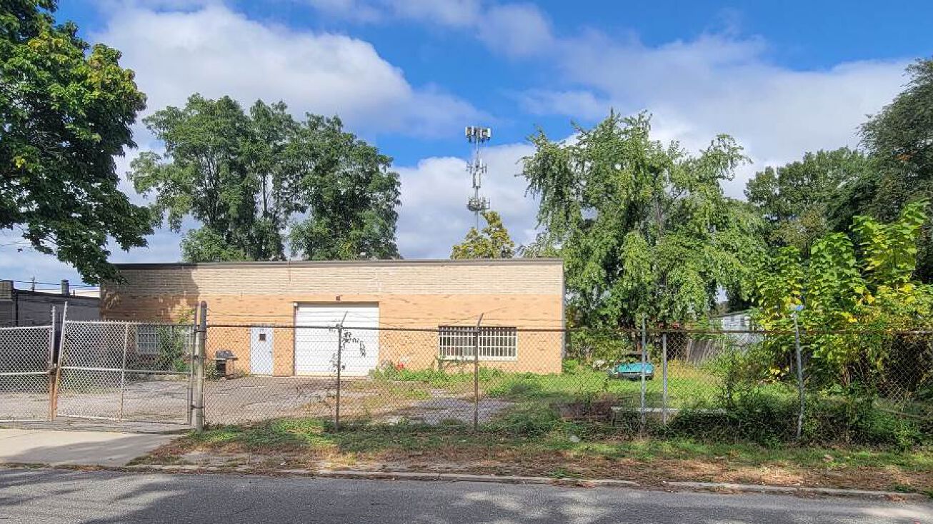 77 Brightside Ave, Central Islip, NY 11722