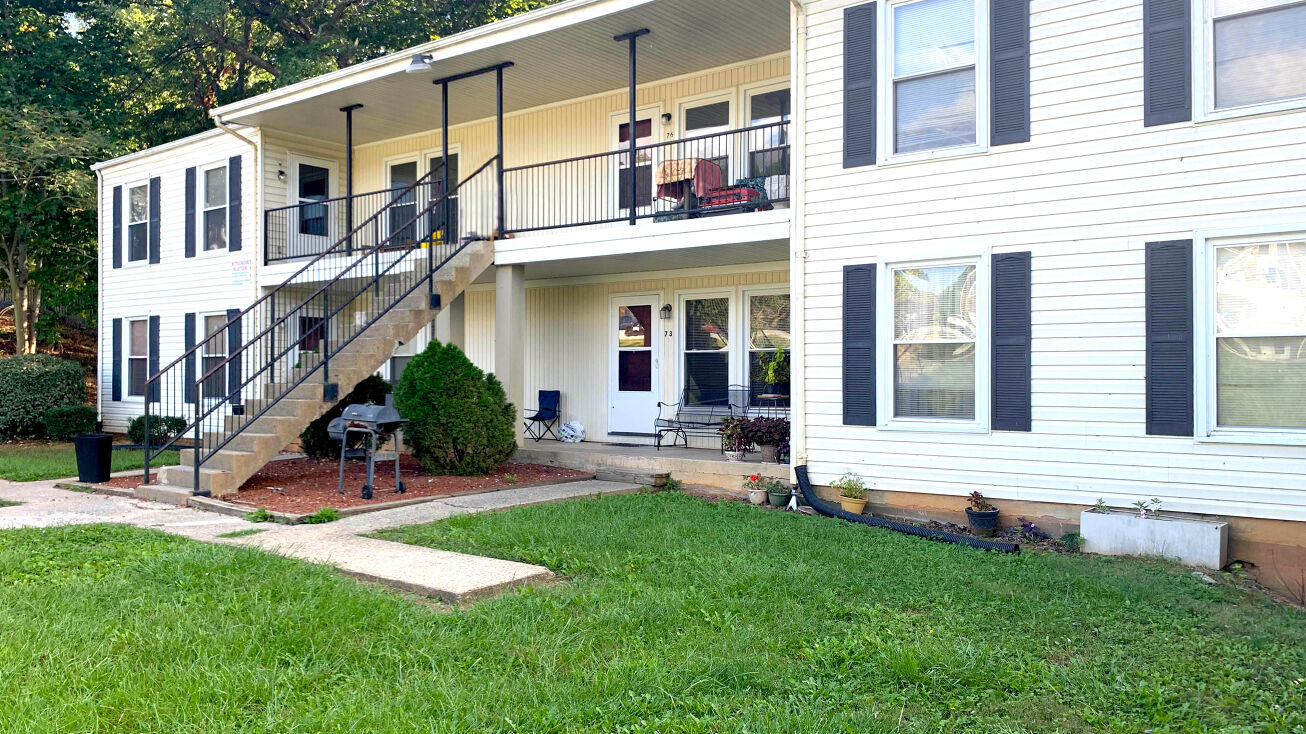 1200 Avondale Dr, Altavista, VA 24517