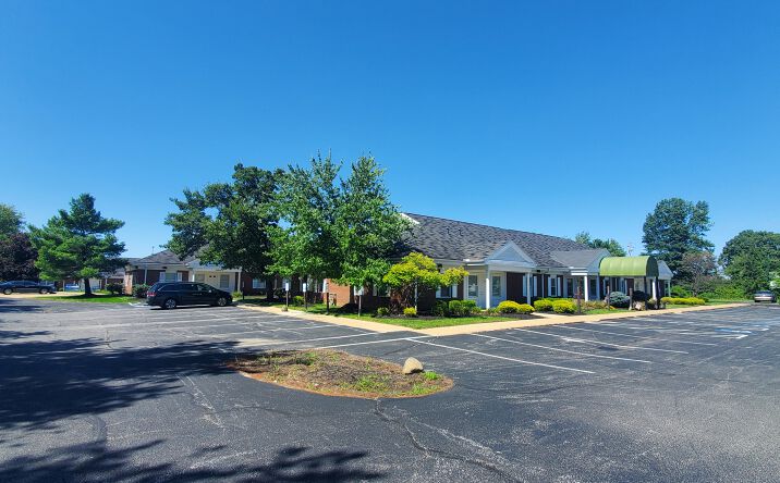 Pictures of Office property located at 4472-4508 Darrow Rd, Stow, OH 44224 for comps - image #1