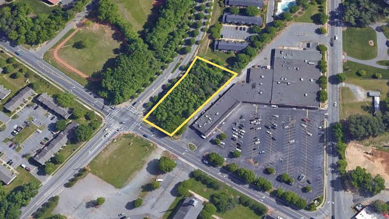 W Sugar Creek Rd, Charlotte, NC 28269