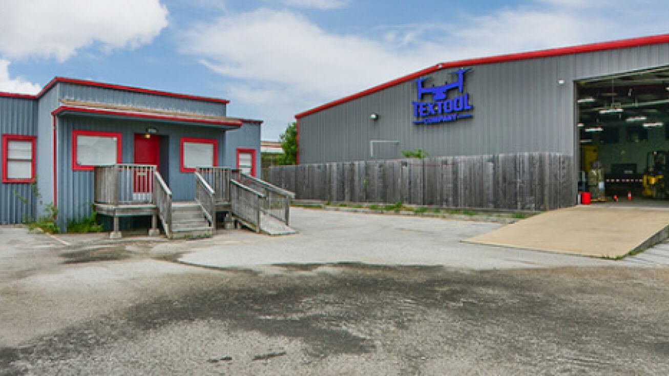 1124 Hackney St, Houston, TX 77023