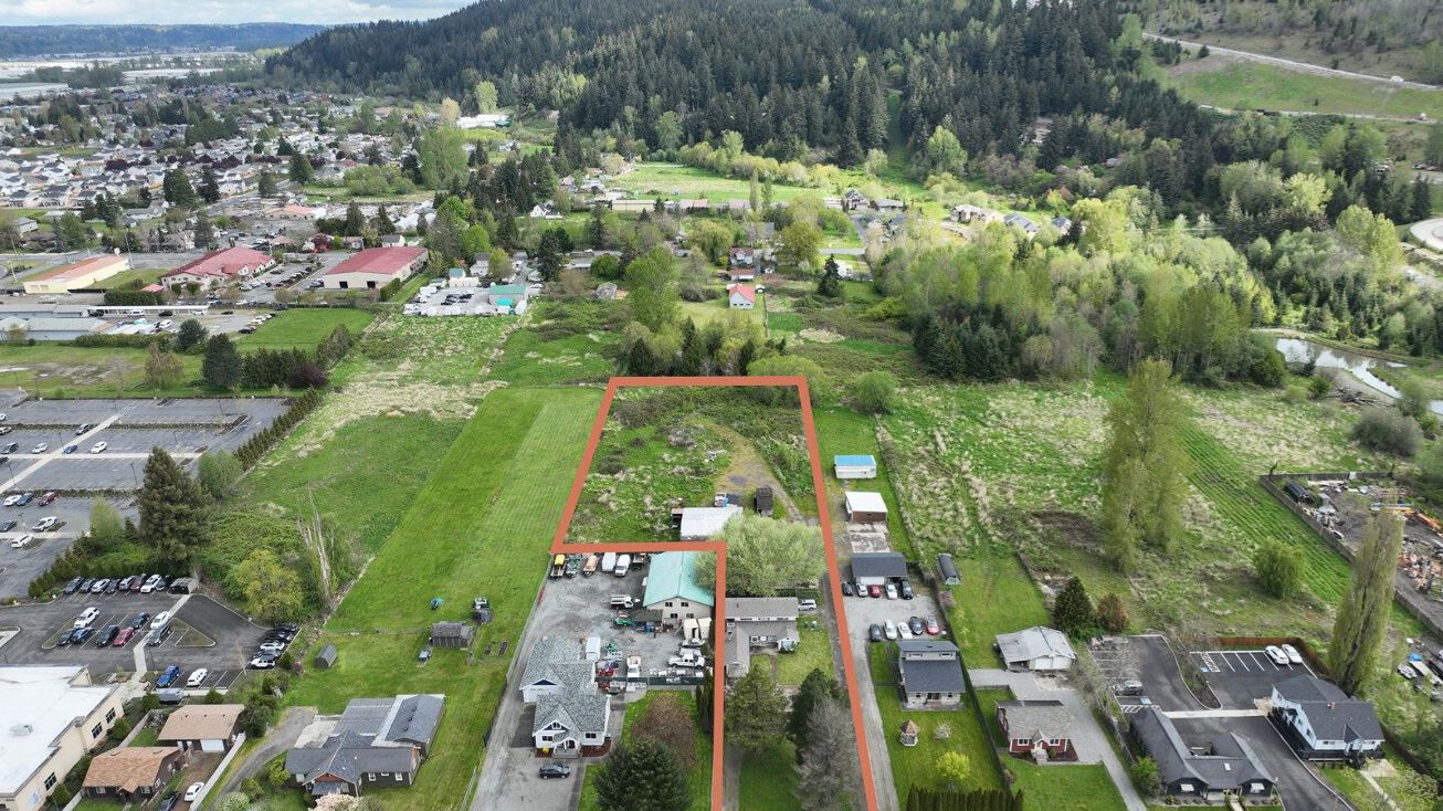 16313 64th St E, Sumner, WA 98390