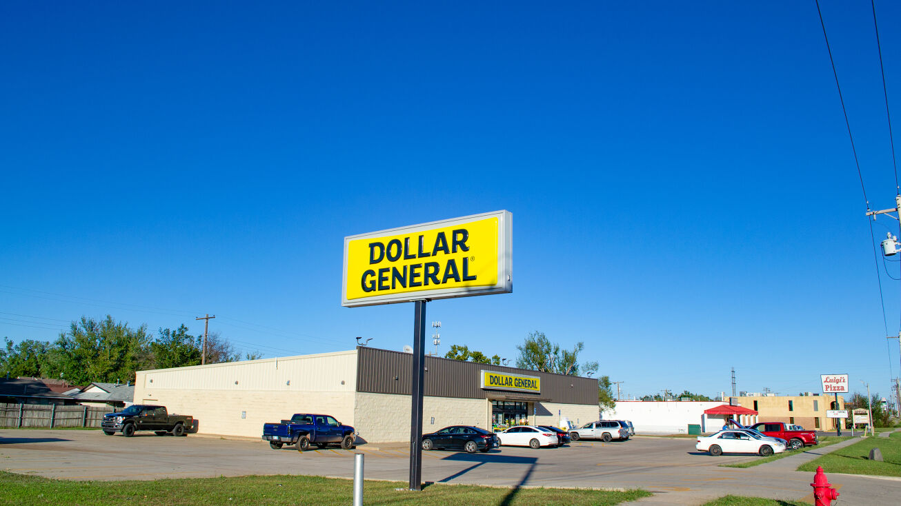 3825 SE 15th St, Del City, OK 73115 Retail Property for Sale Dollar