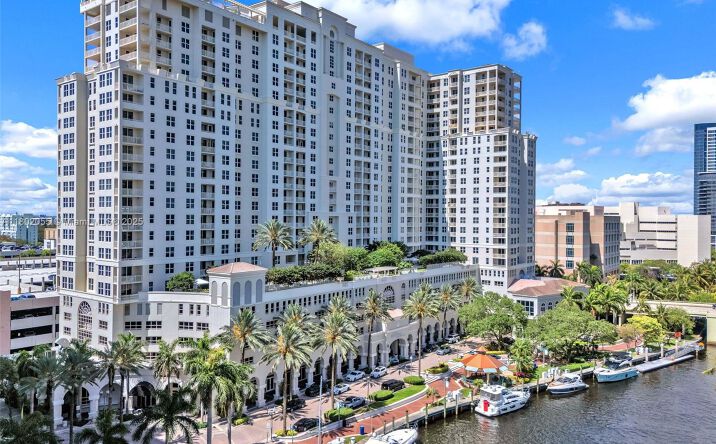 Pictures of Business for Sale, Retail, Office property located at 511 SE 5th Ave (Restaurant), Fort Lauderdale, FL 33301 for sales - image #1
