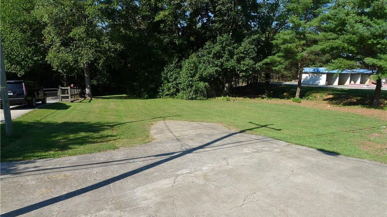 1154 Yadkinville Road, Mocksville, NC 27028