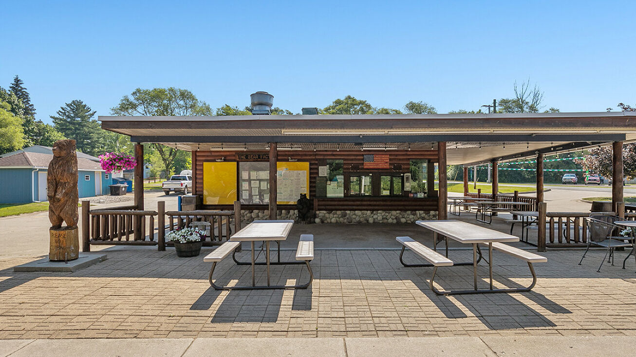 433 Ensley St, Howard City, MI 49329 Special Purpose Property for