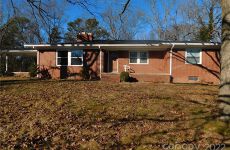 7104758