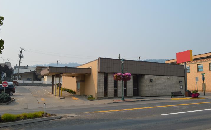 Pictures of Retail property located at 729 Main Ave, St Maries, ID 83861 for comps - image #1