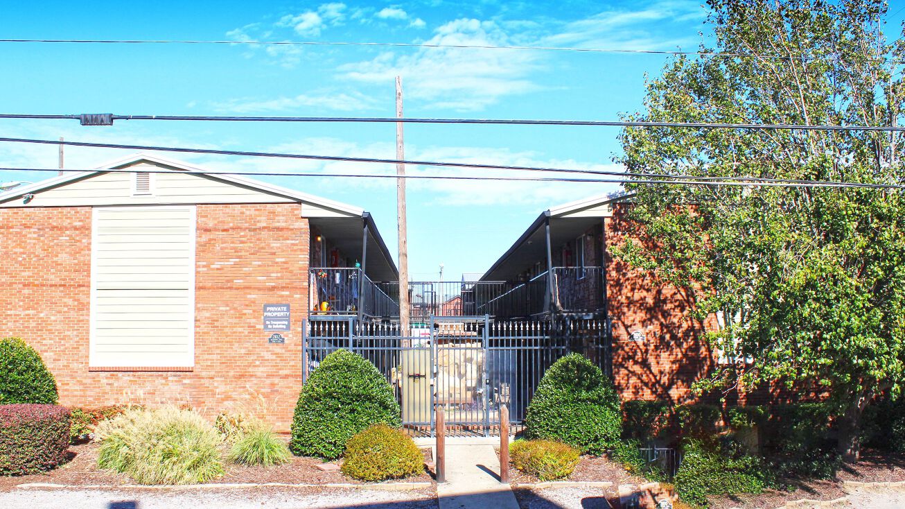 2100 Clifton Ave, Nashville, TN 37203