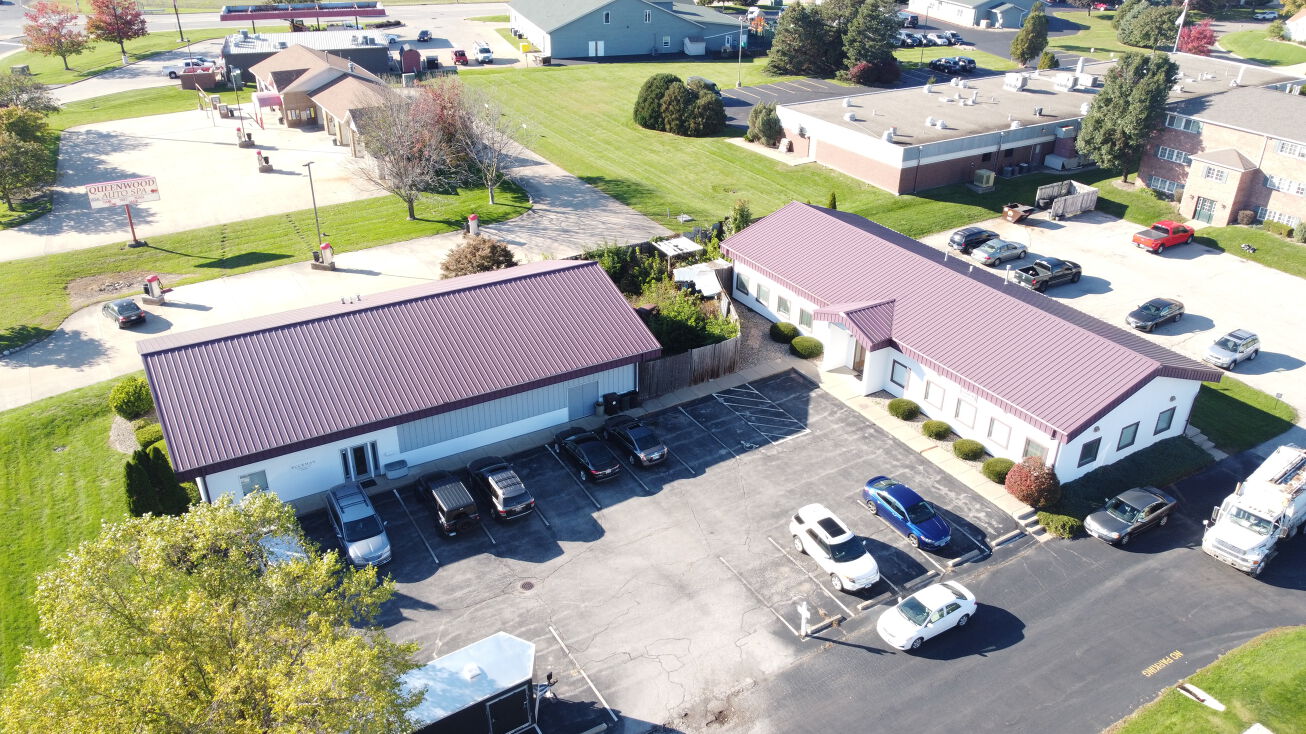 71 E Queenwood Rd, Morton, IL 61550