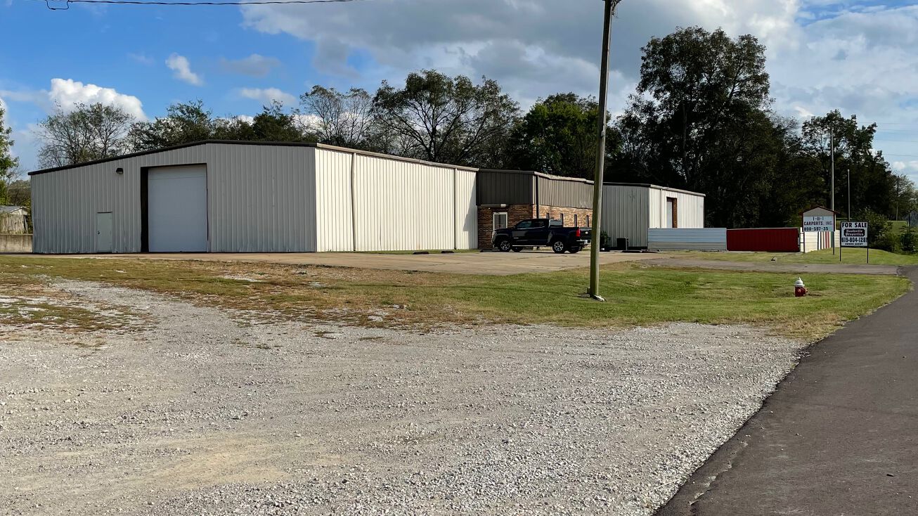 7989 Elkton Pike, Prospect, TN 38477