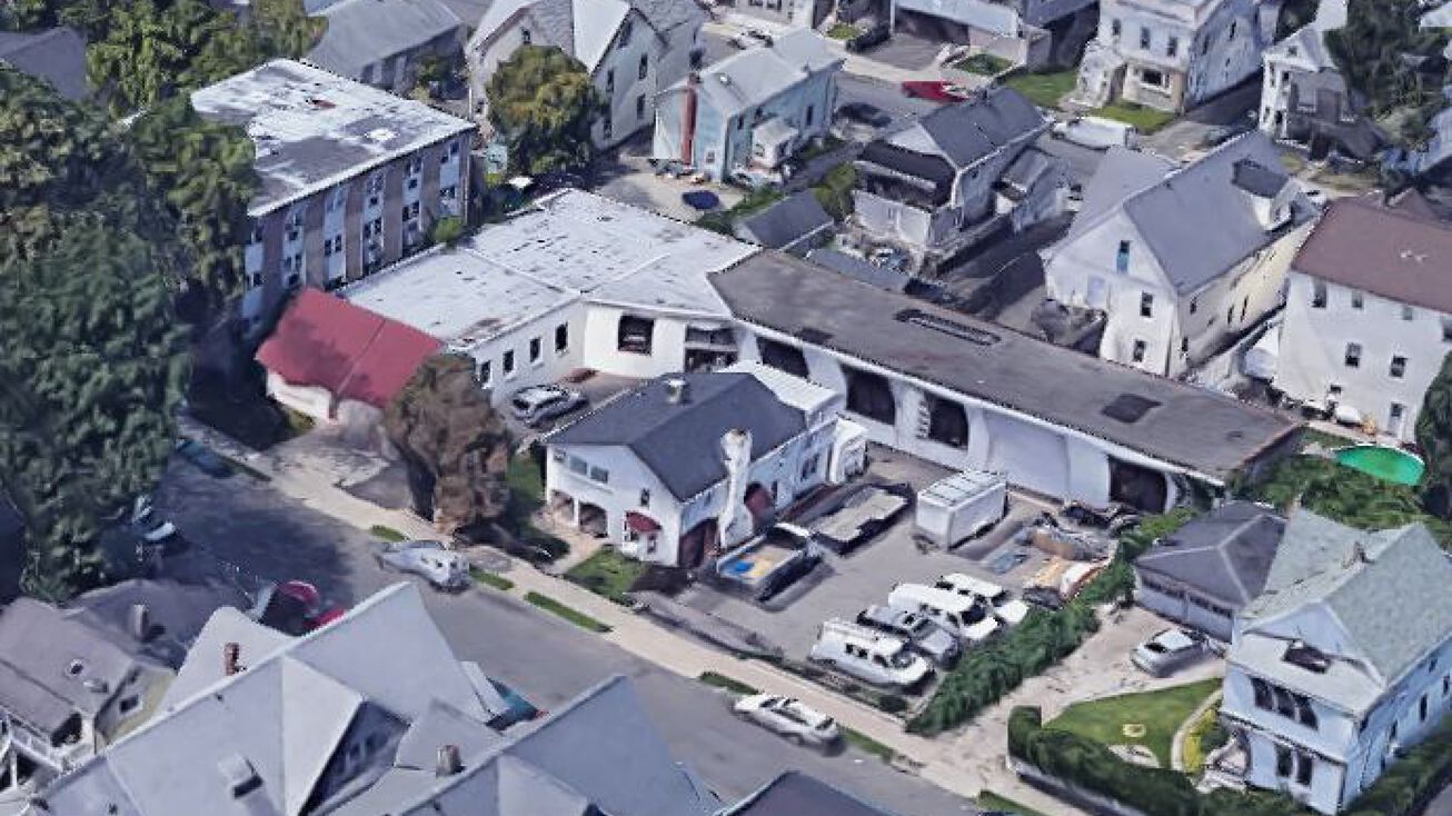 106 Alice St, Bridgeport, CT 06606