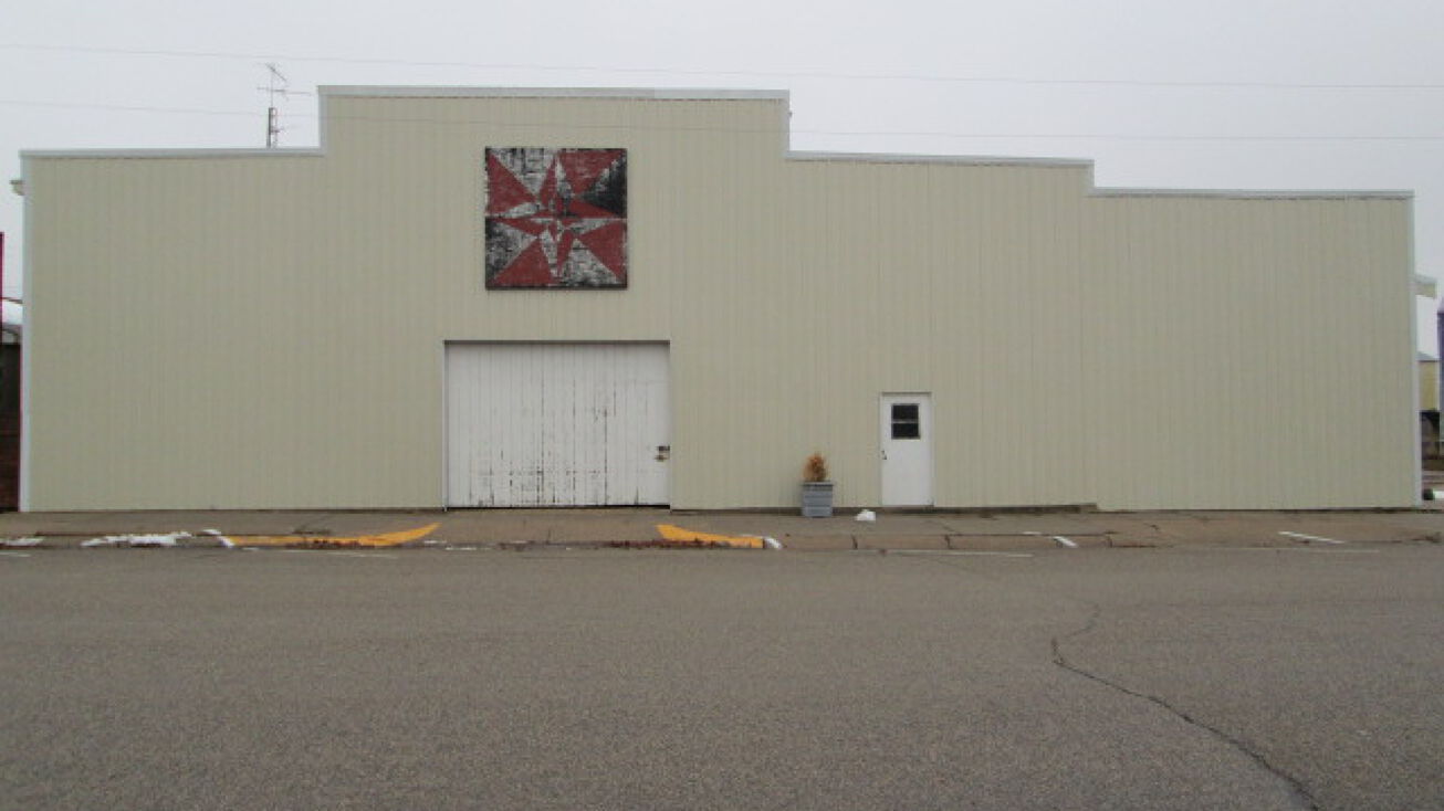 121 E Broadway St, Coleridge, NE 68727