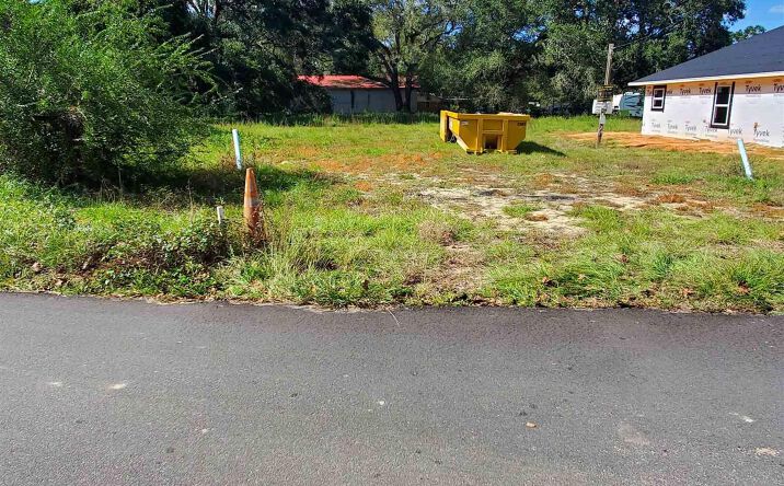 Pictures of Land property located at 9411 Link Cir, Pensacola, FL 32514 for sales - image #1