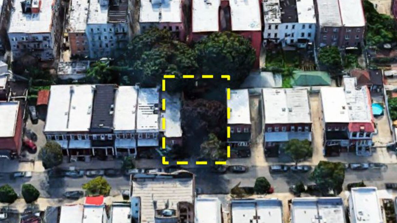 2421 42nd Street, Astoria, NY 11103