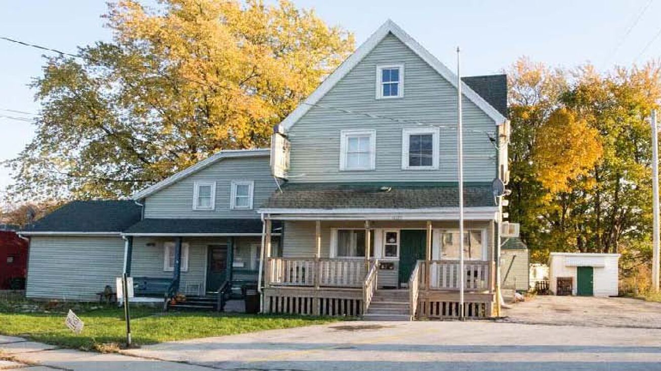 2227 2235 E St Francis Ave, Saint Francis, WI 53235