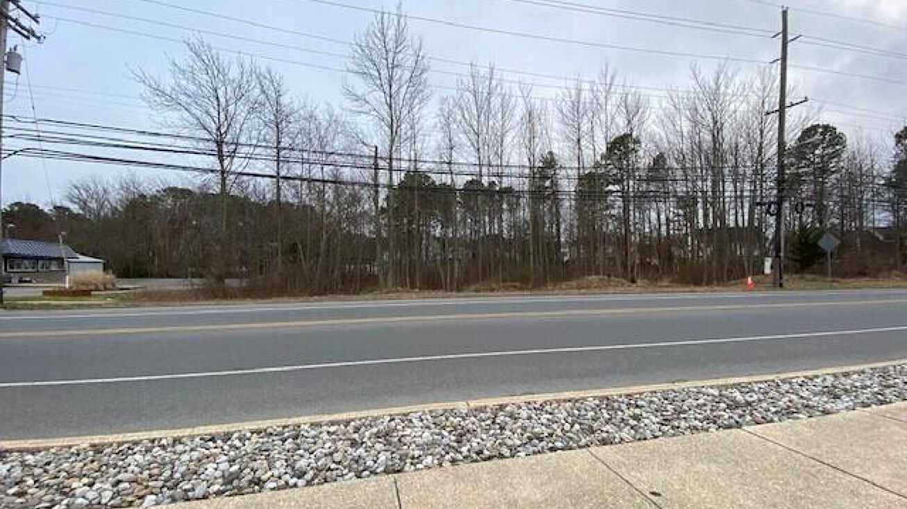 287 Mantoloking Road, Brick, NJ 08723