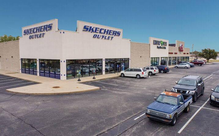 Pictures of Retail property located at 4448 W Kellogg Dr, Wichita, KS 67209 for comps - image #1