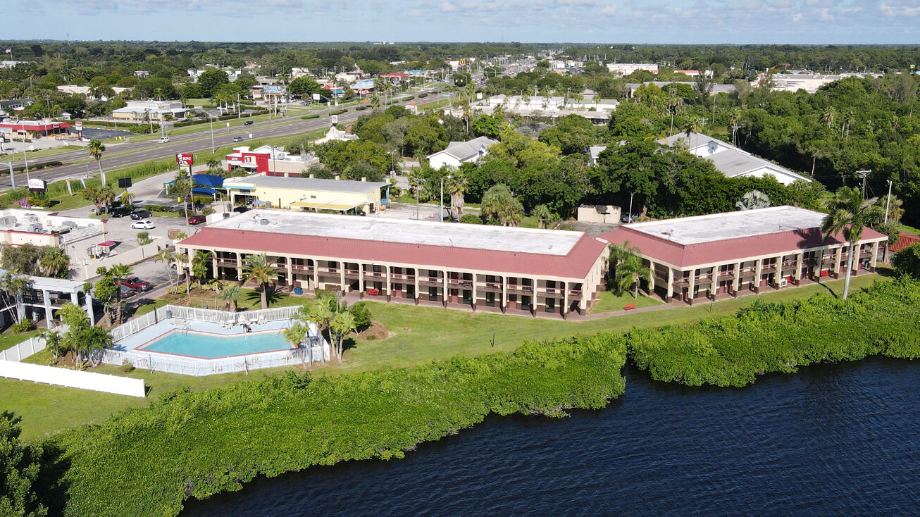 13000 N Cleveland Ave, North Fort Myers, FL 33903