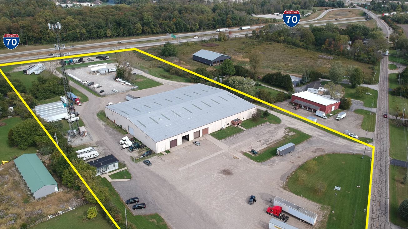 6975 Brookville Salem Rd, Brookville, OH 45309