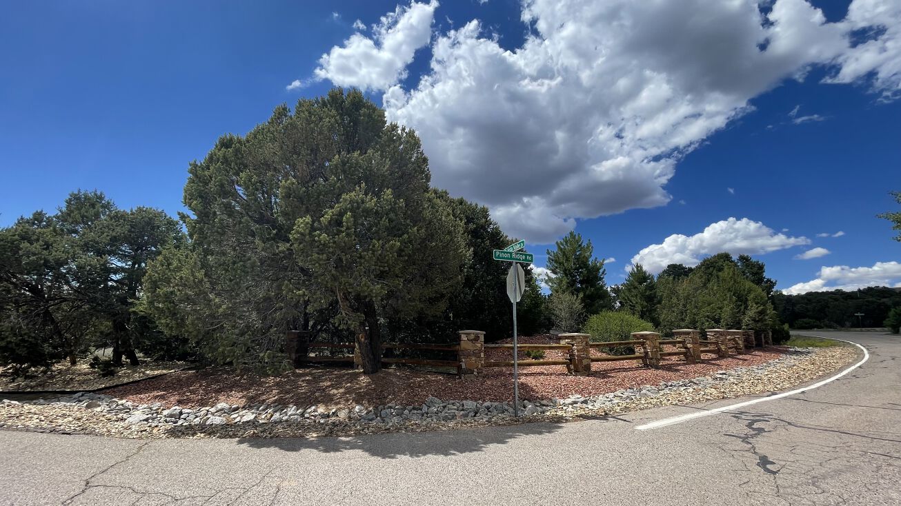 3 Pinon Ridge Road, Tijeras, NM 87059