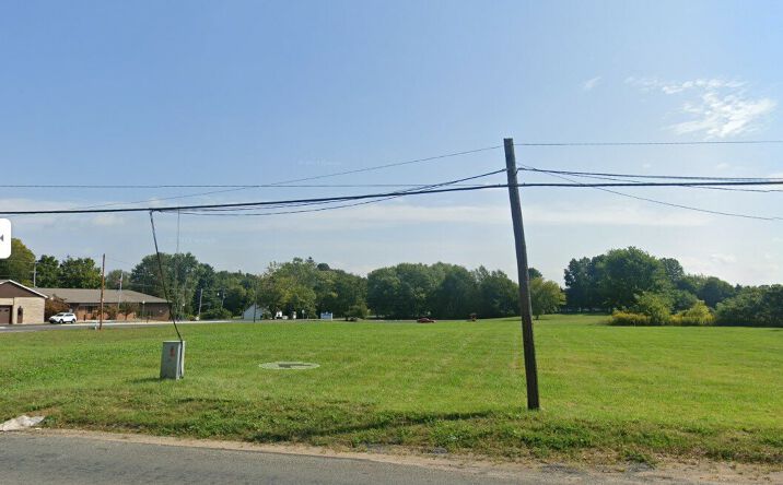 Pictures of Land property located at 7988 Douglas Ave, Kalamazoo, MI 49009 for sales - image #1