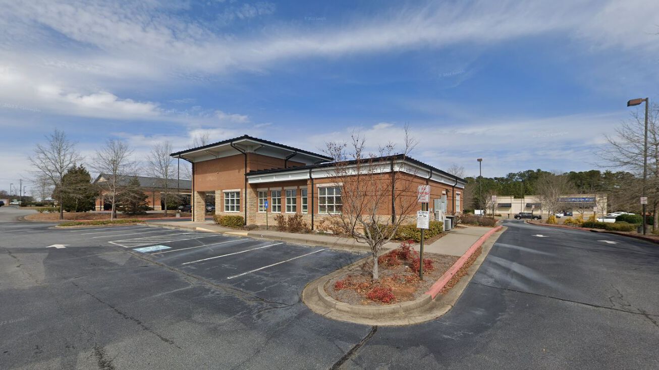 4386 Cobb Pkwy N, Acworth, GA 30101