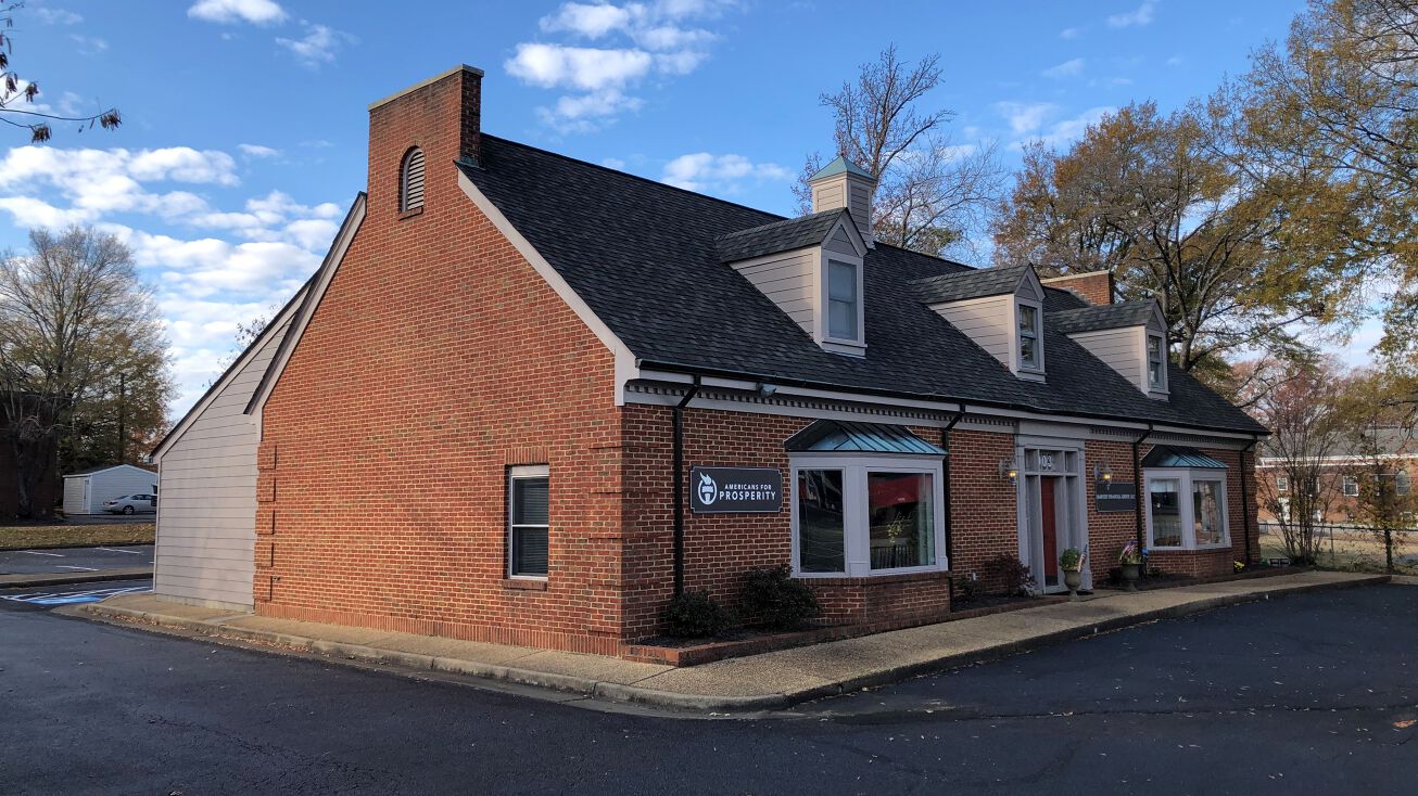 9003 Quioccasin Rd, Richmond, VA 23229