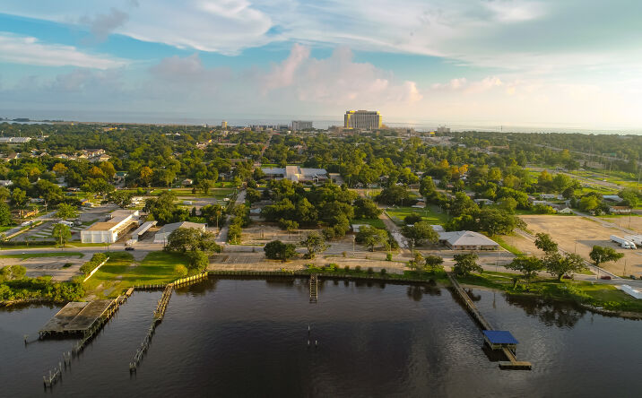 Pictures of Land property located at 732 Bayview Ave, Biloxi, MS 39530 for sales - image #1