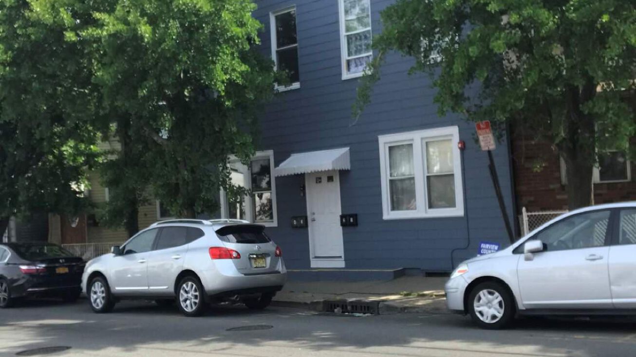 405 Fairview Ave, Fairview, NJ 07022