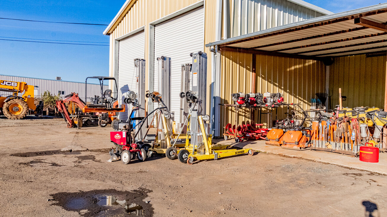 2590 S Main St, Lakeport, CA 95453