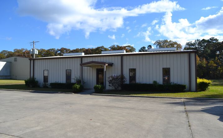 Pictures of Office, Industrial property located at 403 N. Texas Street, Crossett, AR 71635 for sales - image #1