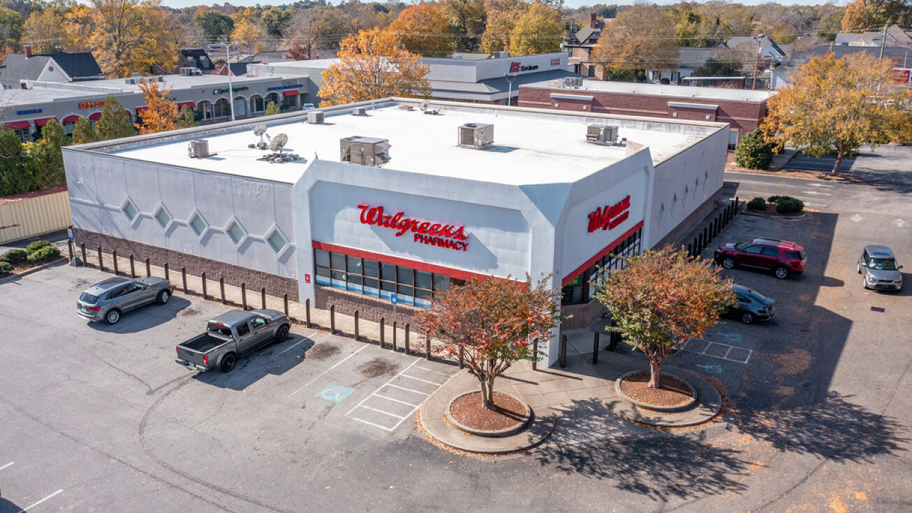Pictures of Retail property located at 405 S Hill St, Griffin, GA 30224 for sales - image #1